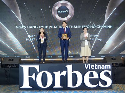 HDBank (HDB) vào top 50 Doanh nghiệp Niêm yết tiêu biểu nhất 2025