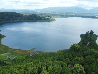 Khu du lịch Biển Hồ được định hướng du lịch văn hoá tâm linh.