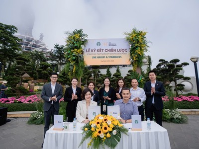 Lễ ký kết chiến lược giữa SHE và Starbucks diễn ra vào sáng 23/8/2025 tại KDL Sun World Ba Den Mountain