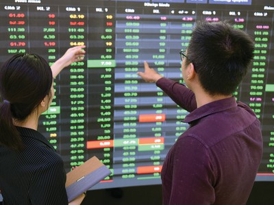 Đợt tăng giá mạnh mẽ của thị trường vừa qua chủ yếu tập trung ở các cổ phiếu nhóm vốn hóa lớn