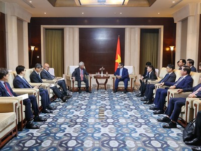 Toàn cảnh buổi tiếp Chủ tịch Ngân hàng Đầu tư cơ sở hạ tầng châu Á (AIIB). Ảnh: Nhật Bắc. 