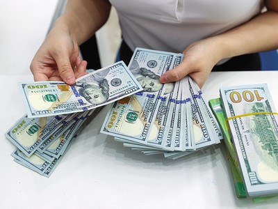 Thị trường ngoại hối trong nước mở đầu tháng 9 với sự tăng mạnh của giá vàng, USD. Ảnh: Đức Thanh 