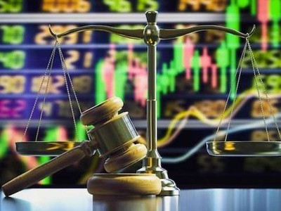 Loạt công ty chứng khoán bị Ủy ban Chứng khoán Nhà nước "tuýt còi" 