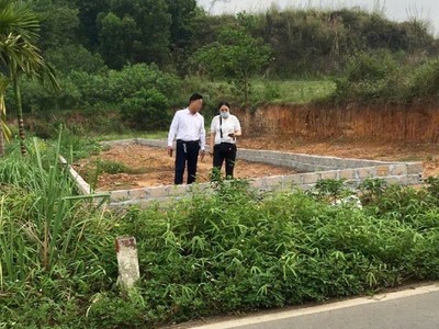 Nếu diện tích đất chuyển mục đích sử dụng vượt hạn mức giao đất ở tại địa phương, mức thu tối thiểu sẽ là 50% tiền sử dụng đất. Ảnh: Thanh Vũ