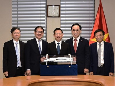 Hyundai Rotem muốn hợp tác phát triển đường sắt tốc độ cao với Việt Nam 