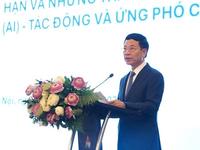 Bộ trưởng Bộ Khoa học và Công nghệ Nguyễn Mạnh Hùng phát biểu tại Hội thảo. Ảnh: Bộ KHCN