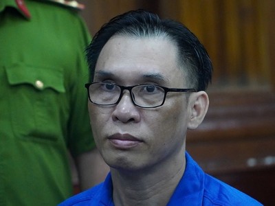 Bị cáo Đinh Trường Chinh, cựu Chủ tịch HĐQT Công ty Cổ phần Phát triển và Kinh doanh nhà tại toà.