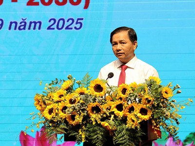 Chủ tịch UBND TP. Cần Thơ Trần Văn Lâu phát biểu tại tại Đại hội. Ảnh: Phạm Trung