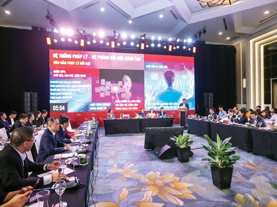 Đổi mới, sáng tạo tư nhân cần ba trụ cột: thứ nhất là tài chính đủ mạnh, thứ hai là lãnh đạo đủ tầm và thứ ba là hệ sinh thái đủ rộng để lan tỏa