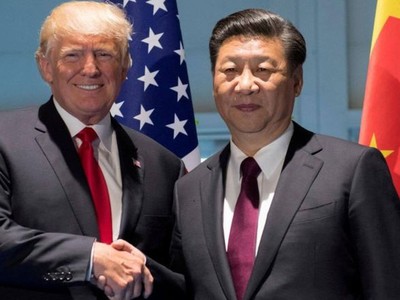 Chủ tịch Trung Quốc Tập Cận Bình (phải) và Tổng thống Mỹ Donald Trump. Ảnh: THX/TTXVN