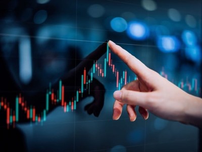 Chứng khoán kỳ vọng bước chuyển mới, cổ phiếu ngành nào sẽ là tâm điểm? 