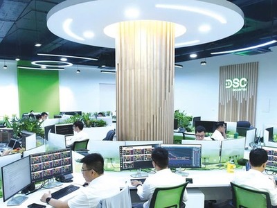 DSC thông báo phát hành ra công chúng và trả cổ tức (Kỳ 3)