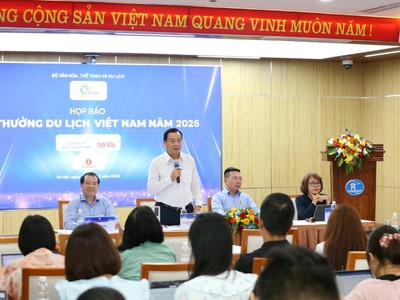 Toàn cảnh buổi họp báo. Ảnh: Trần Huấn.