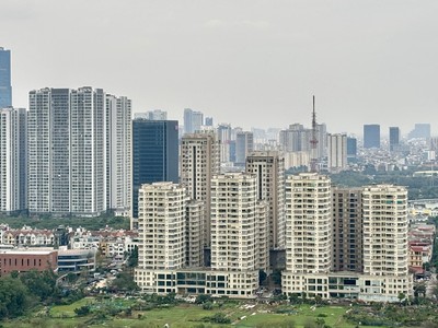 Giá chung cư Hà Nội vẫn ở mức cao. (Ảnh: Thanh Vũ) 