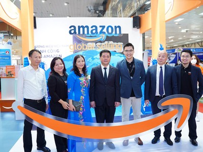 Chương trình “Gian hàng số - nâng tầm thương nhân Thủ đô” là giải pháp đột phá trong phát triển kinh tế số của thành phố Hà Nội. Hình minh họa.