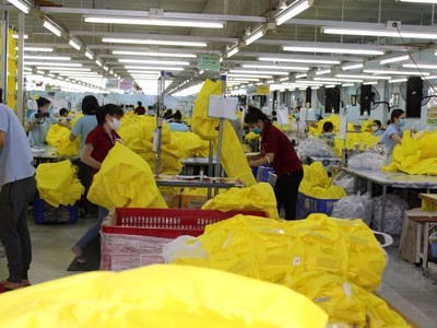 Liên minh kinh tế Á Âu áp dụng biện pháp phòng vệ ngưỡng đối với mặt hàng dệt may của Việt Nam trong thời hạn 6 tháng. 