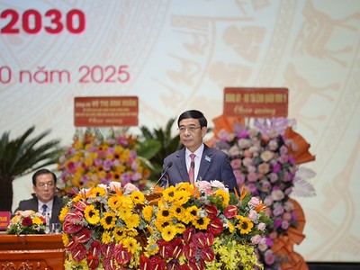 Bộ trưởng Bộ Quốc phòng Phan Văn Giang phát biểu chỉ đạo Đại hội 