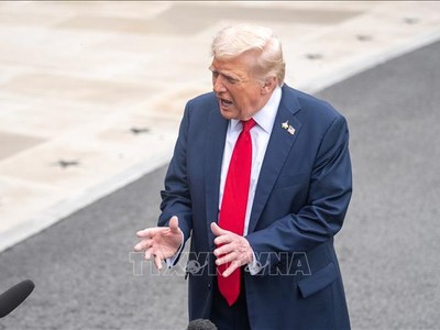 Tổng thống Mỹ Donald Trump phát biểu với báo giới tại Nhà Trắng, Washington, D.C. Ảnh: THX/TTXVN