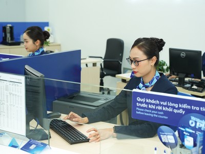 Hơn 3.400 nhân viên ngân hàng bị cắt giảm trong 6 tháng đầu năm 2025