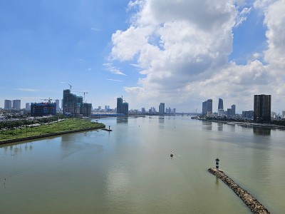 Dự án Đầu tư xây dựng và kinh doanh du lịch đường thủy nội địa với tổng vốn đầu tư dự kiến hơn 9.881 tỷ đồng. Trong ảnh là sông Hàn, Đà Nẵng. Ảnh: T.X 