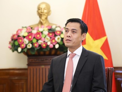 Thứ trưởng Bộ Ngoại giao Đặng Hoàng Giang.