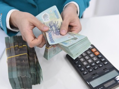 Ngân hàng nhỏ ngày càng khó cạnh tranh 