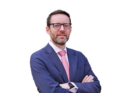 Ngài Iain Frew, Đại sứ Anh tại Việt Nam 