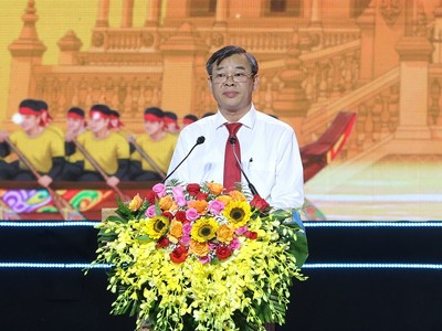 Chủ tịch UBND TP. Cần Thơ Trương Cảnh Tuyên phát biểu khai mạc Lễ hội