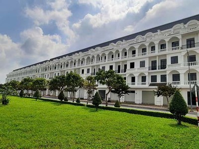 Khu dân cư trên đường Võ Văn Kiệt, phường Long Châu, tỉnh Vĩnh Long.