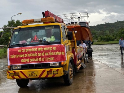 Hàng dự trữ quốc gia tiếp sức các địa phương vượt qua thiên tai 