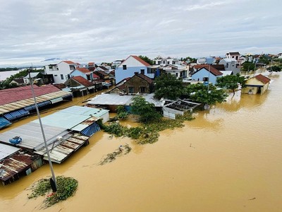  Nhiều khu vực ở Hội An, TP.Đà Nẵng bị ngập sâu trong ngày 3/11. Ảnh: T.X 