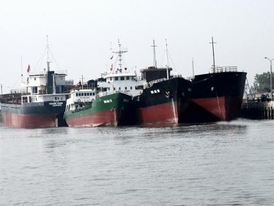 Một góc Cảng biển Diêm Điền. 