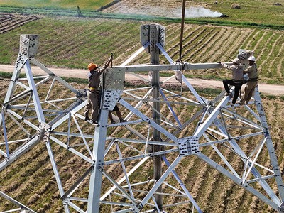 Các doanh nghiệp nhà nước tập trung phát triển trong những ngành và lĩnh vực then chốt, thiết yếu. Ảnh: Đ.T 