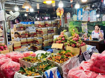 Các tổ chức quản lý chợ trên địa bàn TP.HC được yêu cầu chủ động triển khai tới tất cả thương nhân tại các chợ sử dụng ứng dụng eTax Mobile.