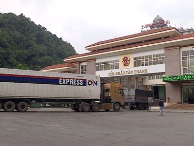 Xuất nhập khẩu hàng hóa qua các cửa khẩu của tỉnh Lạng Sơn đạt 81 tỷ USD, tăng 43% so với cùng kỳ năm 2024. 