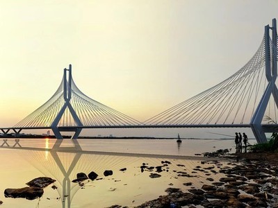 UBND TP. Hà Nội thúc tiến độ các cầu Tứ Liên, Trần Hưng Đạo, Ngọc Hồi đảm bảo hoàn thành theo đúng tiến độ và phấn đấu hoàn thành trước khi Hội nghị APEC 2027 diễn ra.