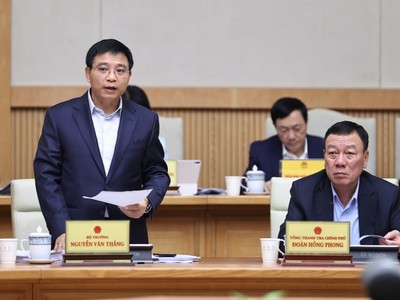 Bộ trưởng Bộ Tài chính Nguyễn Văn Thắng khẳng định xu thế tích cực của nền kinh tế (Ảnh VGP)