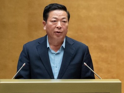 Bộ trưởng Bộ Xây dựng Trần Hồng Minh. 