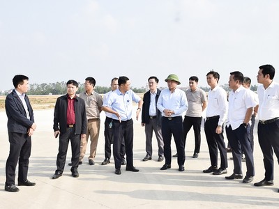 Lãnh đạo tỉnh Nghệ An kiểm tra tiến độ các dự án tại Sân bay Vinh trước ngày vận hành 19/12.