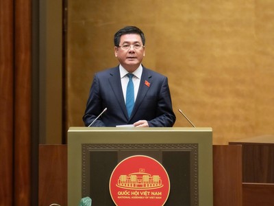 Bộ trưởng Bộ Công thương Nguyễn Hồng Diên.