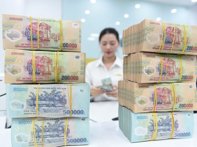 Gánh nặng cung ứng vốn cho nền kinh tế vẫn đặt chủ yếu lên vai ngành ngân hàng