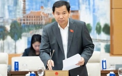 Tổng thư ký Quốc hội Lê Quang Mạnh phát biểu tại cuộc họp. 