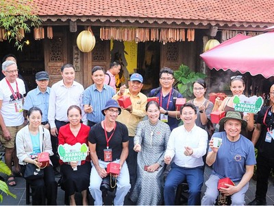 Năm 2025, du lịch Thủ đô ghi dấu ấn tăng trưởng mạnh khi đón hơn 33,7 triệu lượt khách, trong đó khách quốc tế đạt 7,82 triệu lượt.