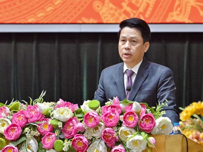 Phó Thống đốc Ngân hàng Nhà nước Phạm Tiến Dũng 