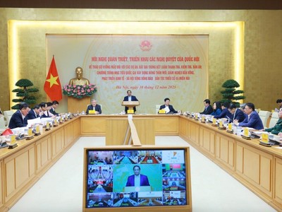 Thủ tướng chủ trì Hội nghị. Ảnh: VGP