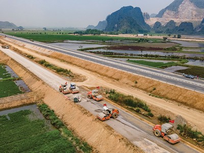 Các công ty bảo hiểm có cơ hội mang về nguồn doanh thu lớn khi hàng loạt công trình trọng điểm được triển khai