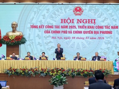 Chính phủ tổ chức Hội nghị trực tuyến với chính quyền các địa phương để bàn về giải pháp đạt tăng trưởng 2 con số trong năm 2026 (Ảnh: VGP)