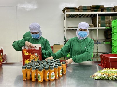 Nhiều doanh nghiệp nhận định nhu cầu tiêu dùng dần phục hồi trong mùa Tết năm nay.