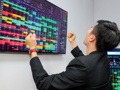 Định giá thấp và tăng trưởng tín dụng cao đang tạo cơ hội đầu tư trung - dài hạn cho nhóm cổ phiếu ngân hàng