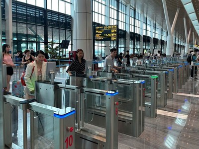 Hoạt động khai thác của ACV tại Nhà ga T3, Cảng hàng không quốc tế Tân Sơn Nhất trong dịp Tết dương lịch 2026. 